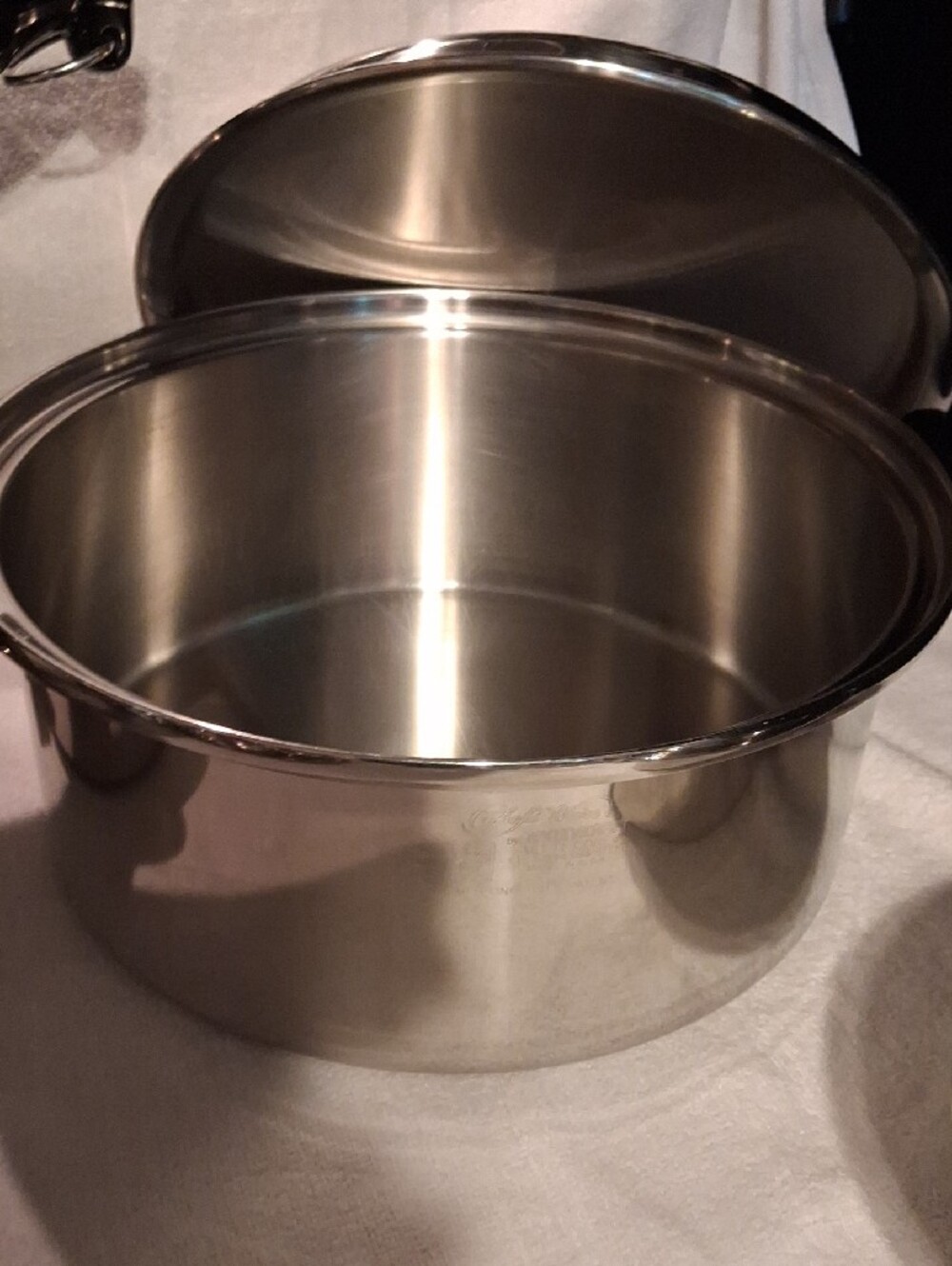 Towncraft Chef Ware T 3O4 MULTI- core Stainless Steel Cookware SET - Picture 4 of 14